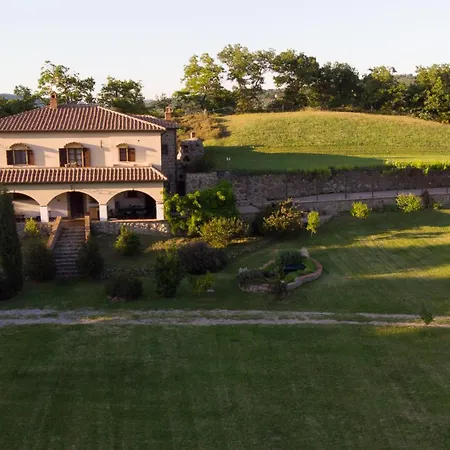 Casale San Giacomo * Castel del Piano (Tuscany)