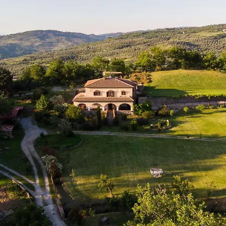 Casale San Giacomo فيلة كاستل ديل بيانو